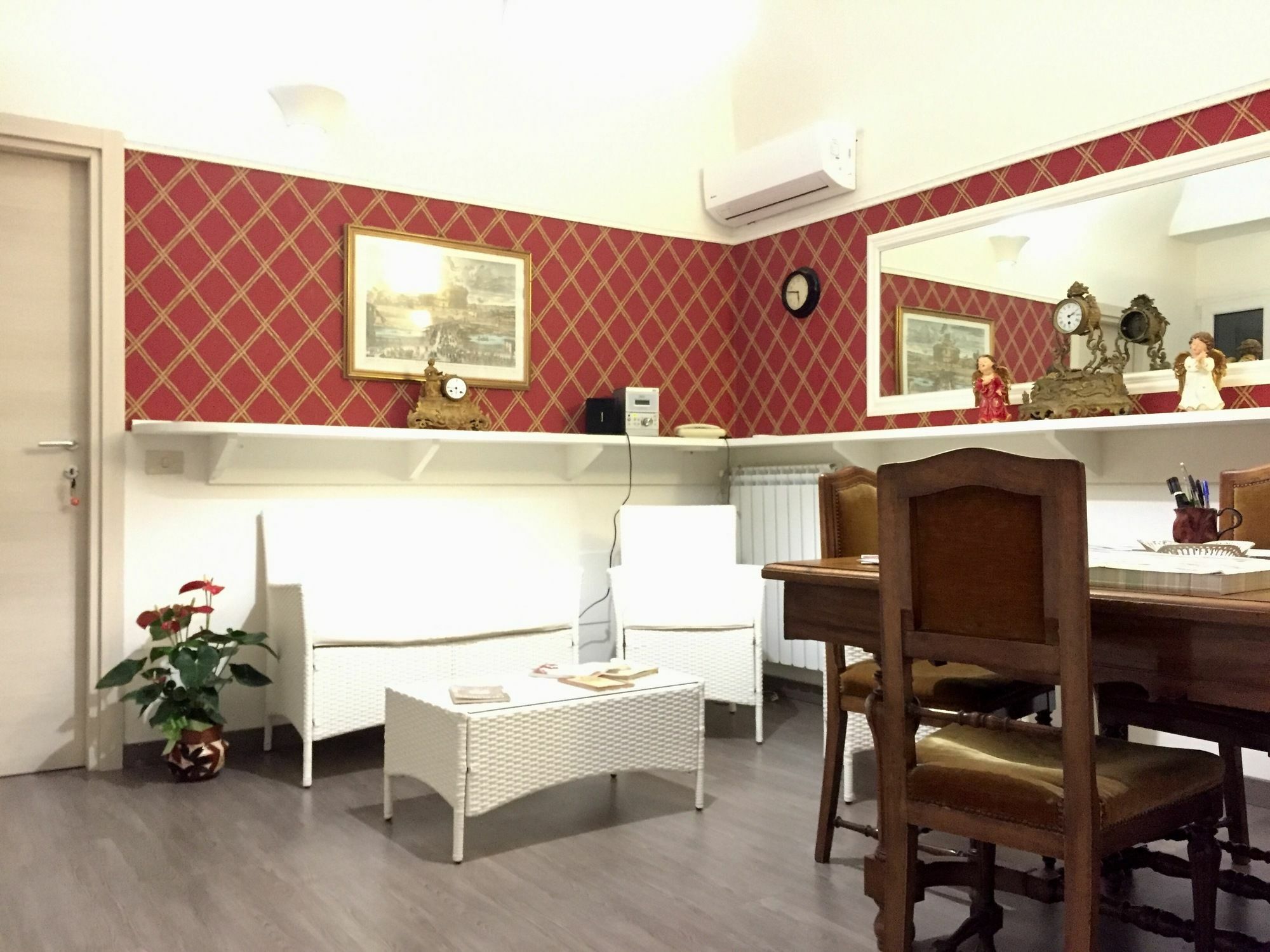 Guest House Casa Vicenza Рим Экстерьер фото